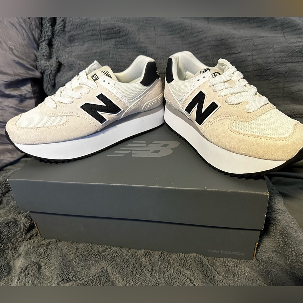 New Balance Women’s White, Cream & Black Platform Sneakers